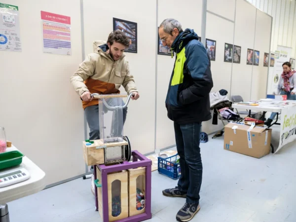 Animation stiloop grenbole alpes échange sur stand